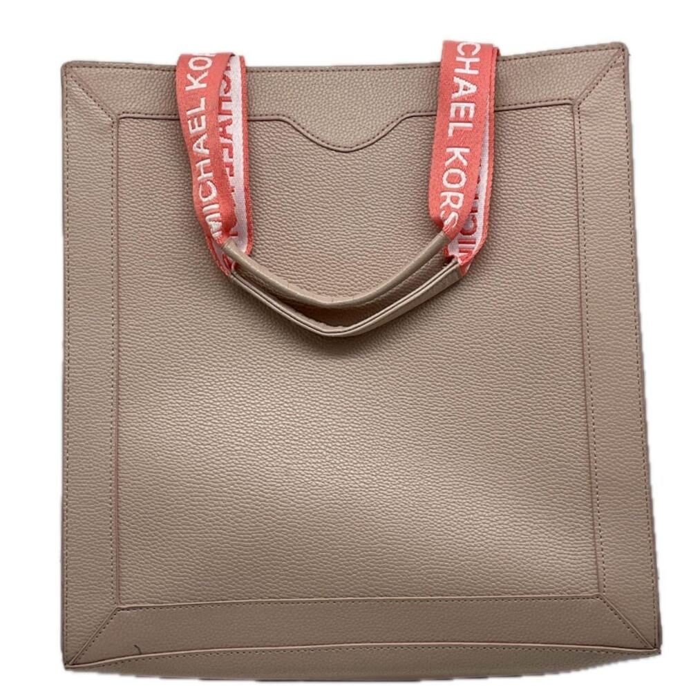 Michael Kors - The Dandridge Bag w/COA